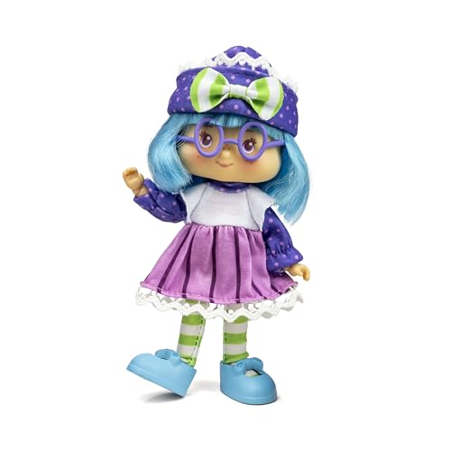 Strawberry Shortcake Classic 5.5-inch Poseable Scented Fashion Doll with 4 Accessories K41828